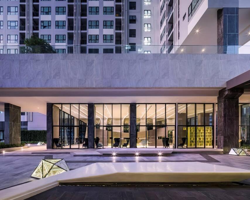 Apartment Pattaya, Location With Infinity Pool