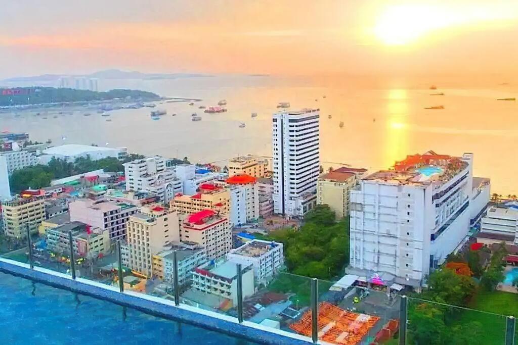 Apartment Pattaya, Location With Infinity Pool *